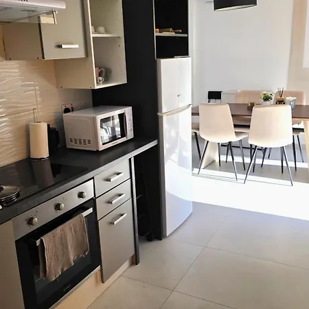 2br With Huge Balcony & Views * Larnaka
