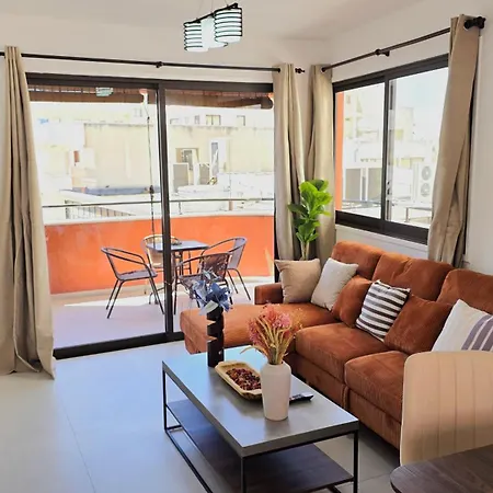 Apartment 2br With Huge Balcony & Views Larnaka